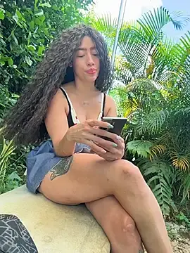 Stripchat Live Sex of roxyrougee