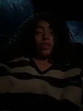 Stripchat Live Sex Cam of roxyrougee