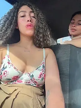 Stripchat Watch Live Sex Cams of roxyrougee