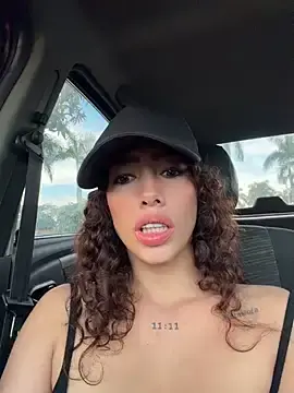 Stripchat Free Porn Cam of roxyrougee