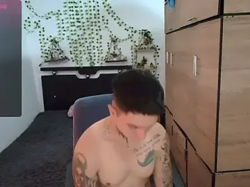 Stripchat Free Live Porn of santii_ss