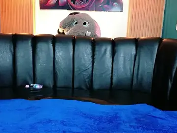 Stripchat Free Porn Cam of Evans_Robinson