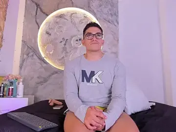 Stripchat Live Sex Cam of JeffDaltton