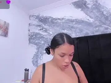 Stripchat Sex Chat of TaylorAndThalia