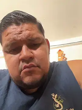 Stripchat Live Sex Cam of fercho25rv