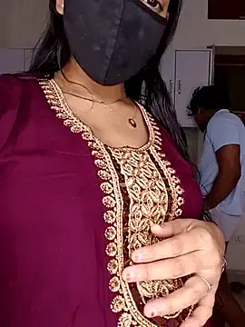 Stripchat Free Porn Cam of riya190