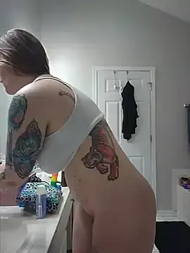 Stripchat Adult Webcams of HollyTattoo