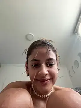 Stripchat Live Porn of alana15