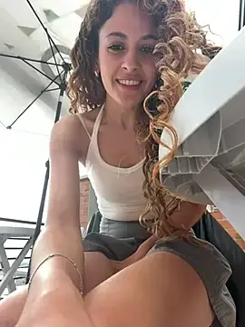 Stripchat Live Sex of alana15