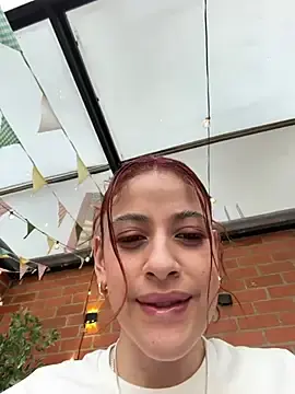 Stripchat Watch Live Sex Cams of alana15