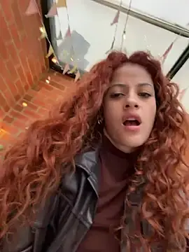 Stripchat Watch Live Sex Cams of alana15