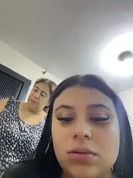 Stripchat Adult Video Chat of alissonfernandez_
