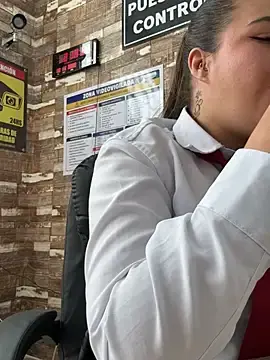 Stripchat Free Porn Cam of Ariana-07