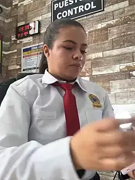Stripchat Live Sex Cam of Ariana-07