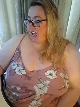 Stripchat Watch Live Sex Cams of Iceprincess2bad4u