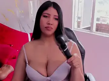 Stripchat Watch Live Sex Cams of estrella_bigboobs14