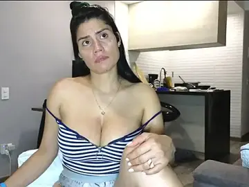 Stripchat Free Porn Cam of Alondra_fetish