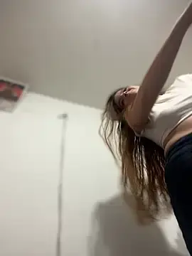 Stripchat Free Live Porn of Cloew_Marz