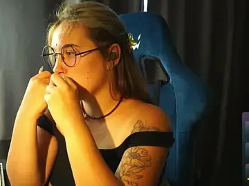 Stripchat Watch Live Sex Cams of Sandra_SW_