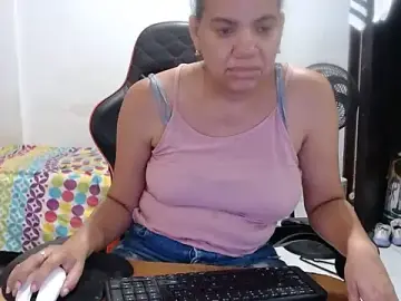 Stripchat Live Sex Cam of Adriana_0312