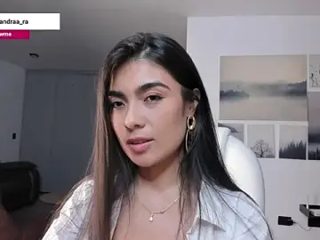 Stripchat Sex Cam of Alexandra_ra