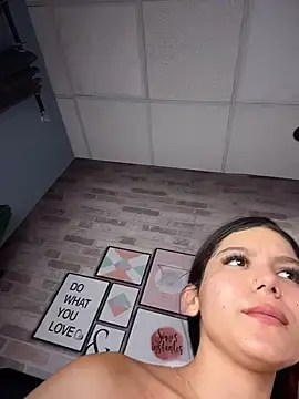 Stripchat Free Porn Cam of CherrySmirkXXX