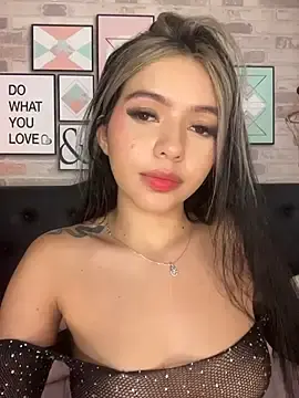 Stripchat Live Porn of CherrySmirkXXX
