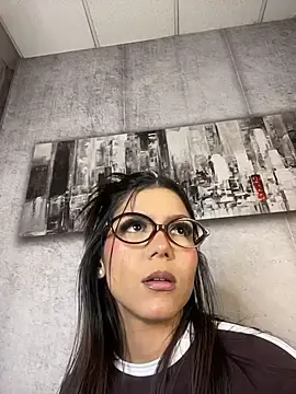 Stripchat Adult Webcam of CherrySmirkXXX