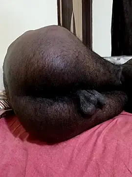 Stripchat Sex Cam of Chocolate_stud10