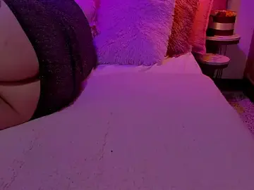 Stripchat Free Porn Cam of ScarlettDreamss7