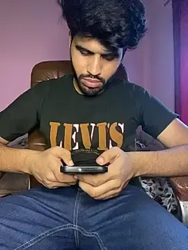 Stripchat Live Sex Cam of BIGGGGGBOYYYYY