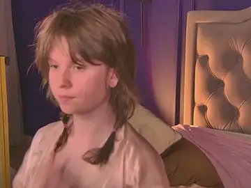 Stripchat Adult Webcam of Lilly_Stark