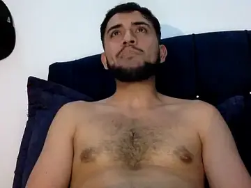 Stripchat Live Sex Cam of derek_smiith