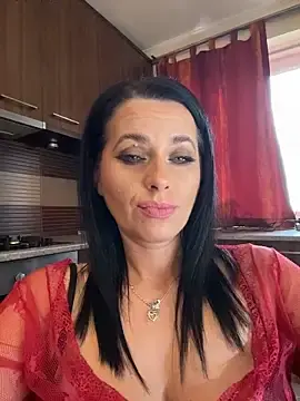 Stripchat Best Webcam of Hotmomcheckk_