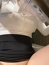 Stripchat Live Sex Cam of Nira-baobei
