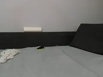 Stripchat Live Sex Cam of Kyle_Baker