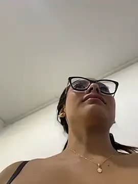 Stripchat Private Sex Chat of amira_cute2