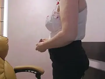Stripchat Live Sex of LadyJeen