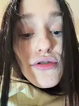 Stripchat Free Live Porn of Mia_Mia_M