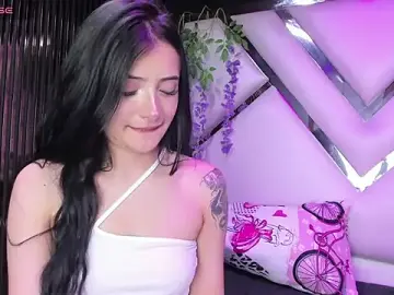 Stripchat Live Sex Cam of liinzy_rouse69