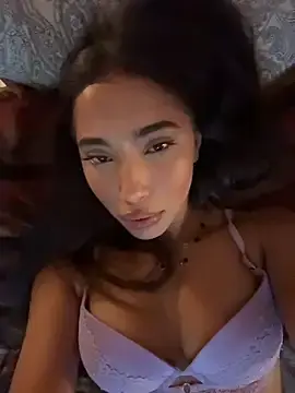 Stripchat Live Sex Cam of miaceleste