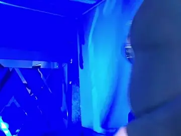 Stripchat Live Sex Cam of sayumi_dirty