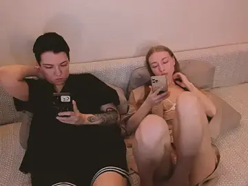 Stripchat Watch Live Sex Cams of secret_dreams__