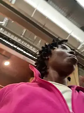 Stripchat Live Sex Cam of choclatepeaach