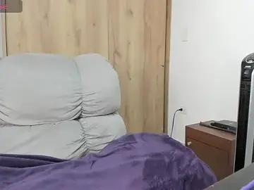 Stripchat Free Porn Cam of xspecialoomx