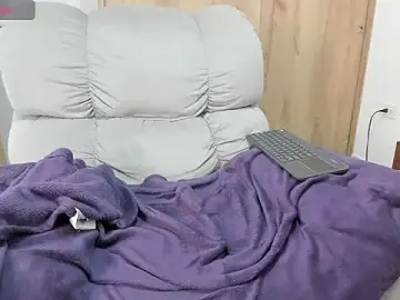 Stripchat Live Sex Cam of xspecialoomx