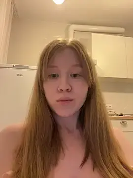 Stripchat Live Sex Cam of Eva_Weyne