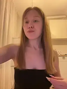 Stripchat Sex Cam of Eva_Weyne