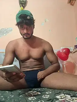 Stripchat Live Sex Cam of brownieboyh9
