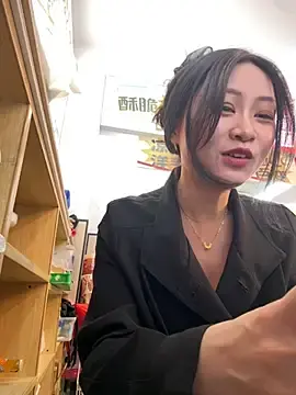 Stripchat Sex Cam of huihui_520